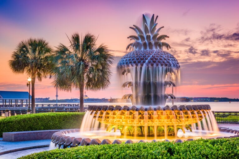 Your Guide to Buying and Selling Homes in Charleston, SC: Navigating the Holy City’s Residential Market